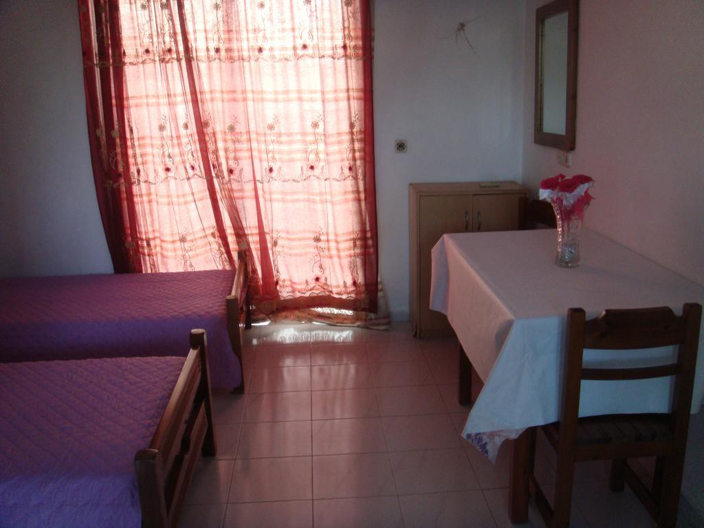 Merryland Studios & Apartments Kremasti  Room photo